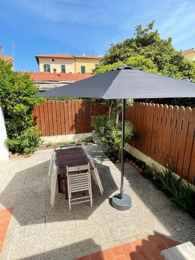 Azzurra House Apartment Marina Di Pisa Bagian luar foto